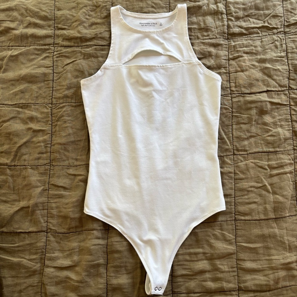 White Abercrombie & Fitch cutout tank top bodysuit